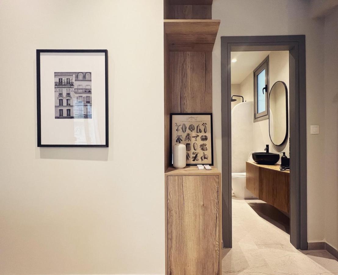 Luxurious Wooden Detail Flat In City Center Chalkís Exteriér fotografie