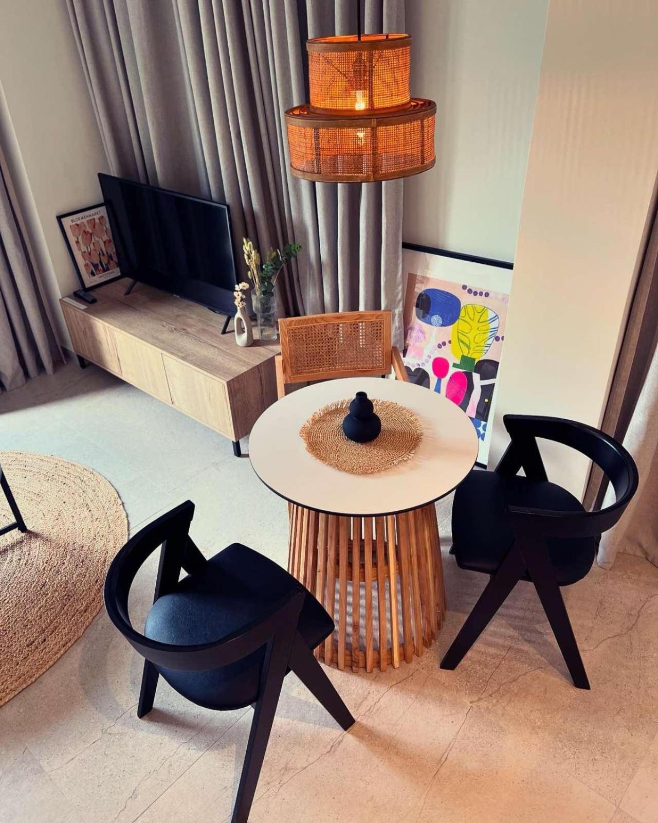 Luxurious Wooden Detail Flat In City Center Chalkís Exteriér fotografie